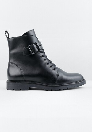 Buxton Boots