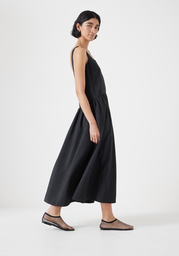 Air Flow Square Neck Midi Ballerina Dress