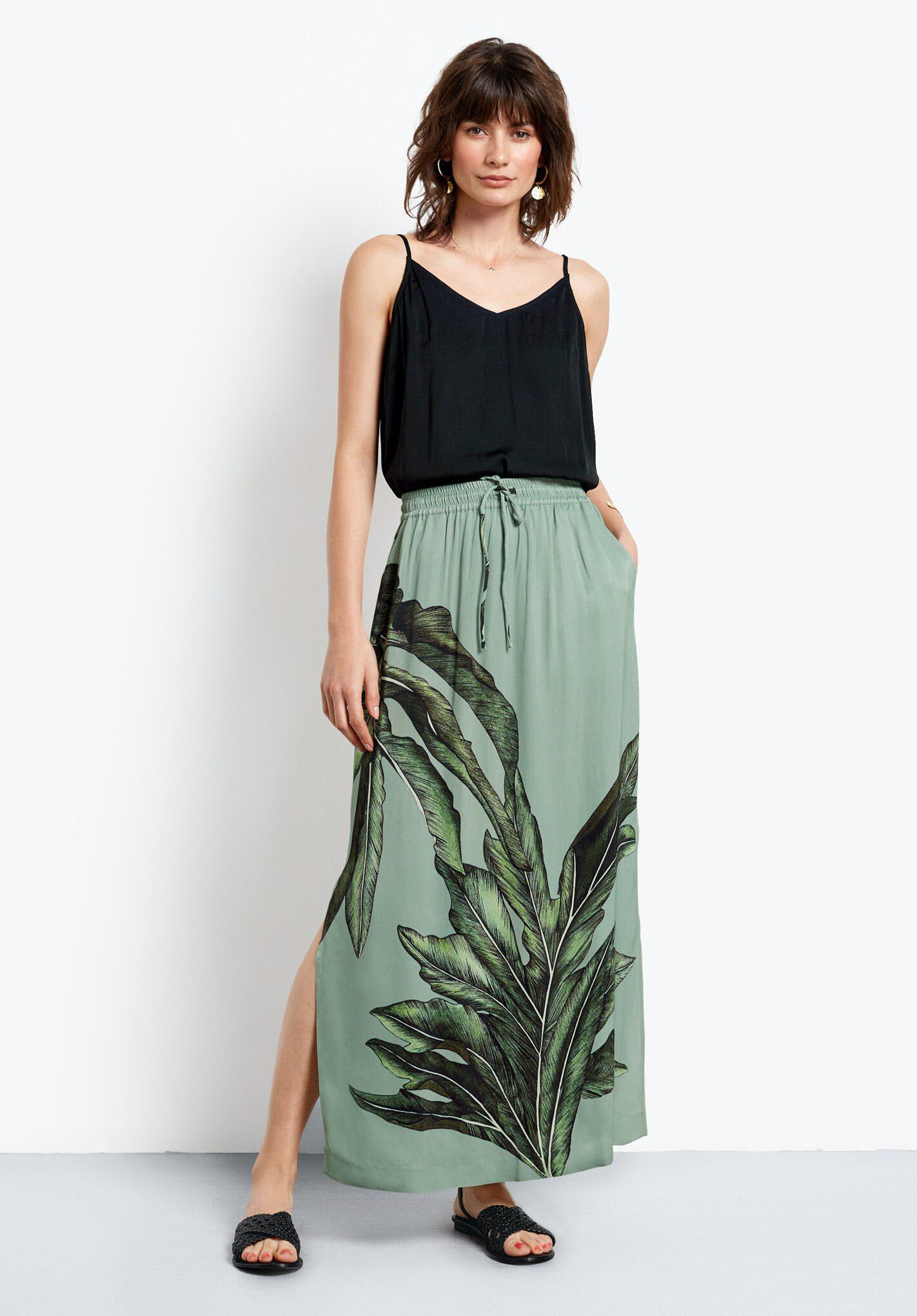 Palm print skirt Clearance