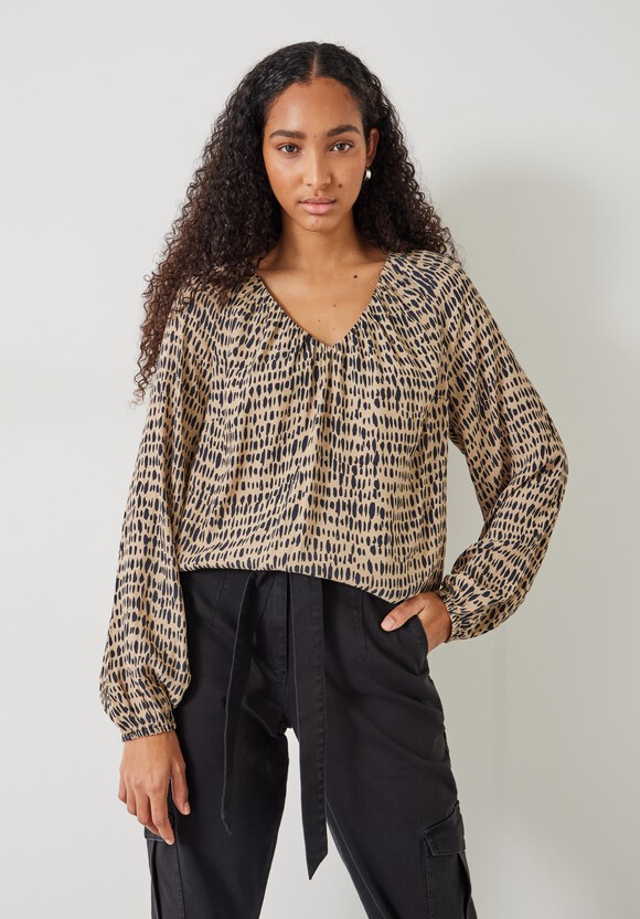 Elise Relaxed V-Neck Printed Blouse