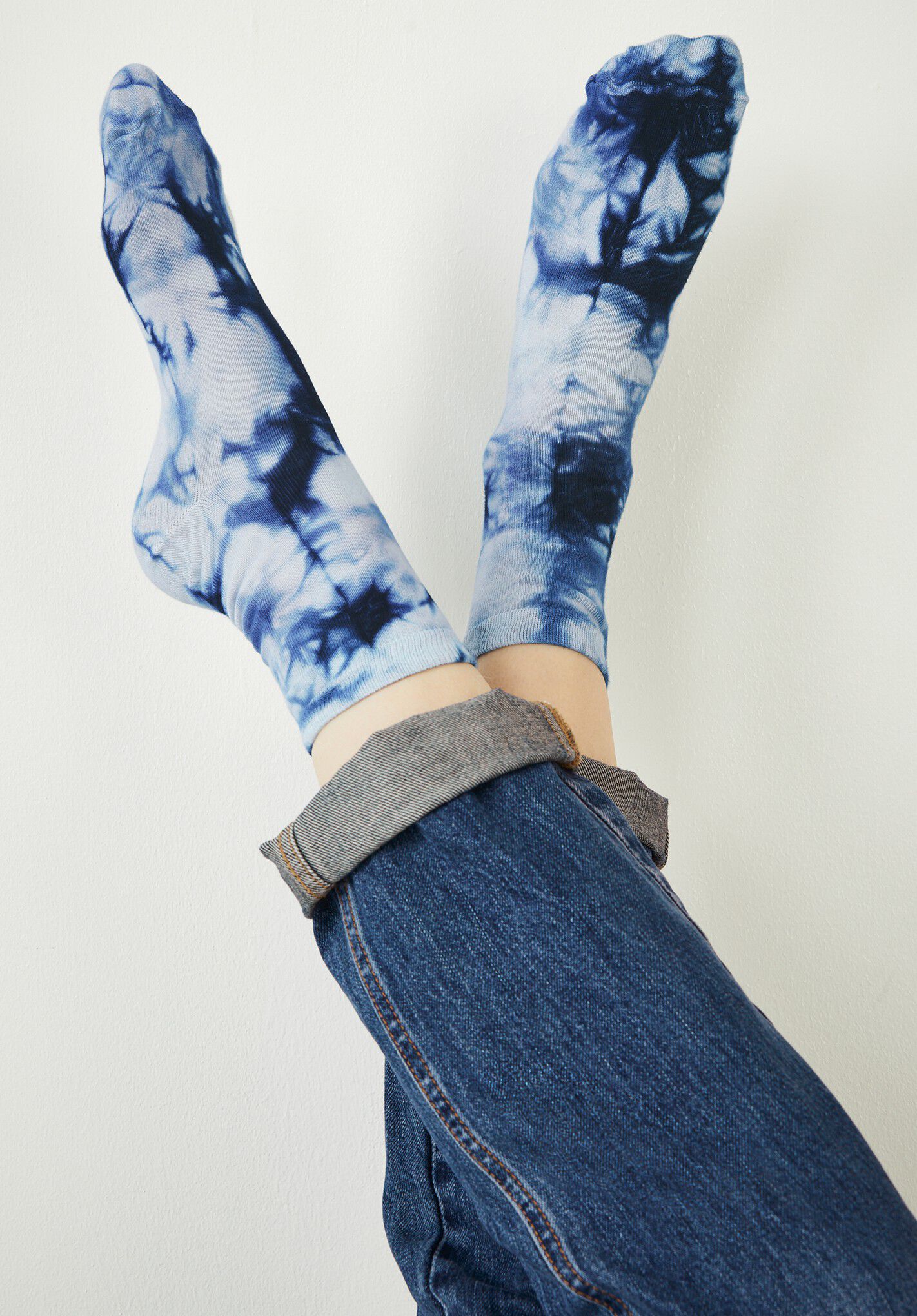 Sock ties top