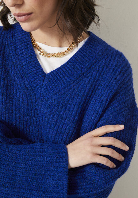 Aliah High V Knitted Jumper