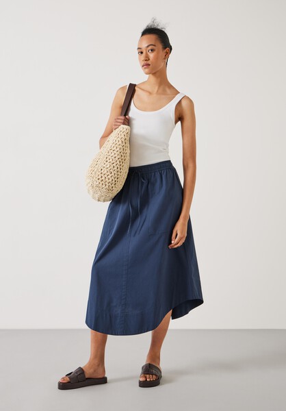 Kelly Curved Midi Skirt