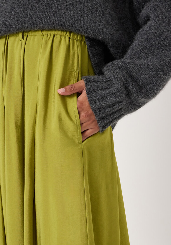 Ivy Pleated Air Flow Midi Skirt