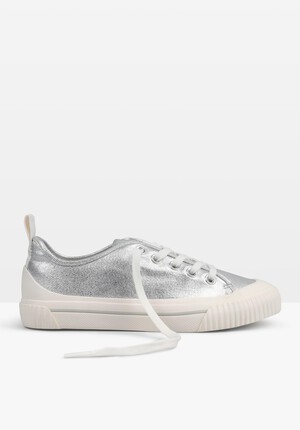 Leyton Canvas Trainers