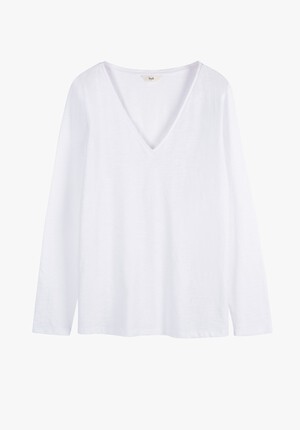 Long Sleeve V-Neck Slub T-Shirt