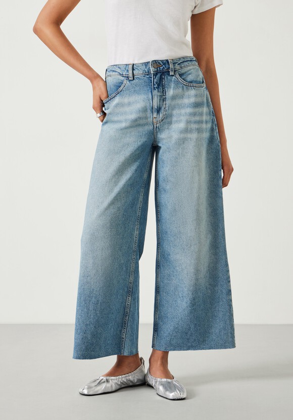 Abi Cropped Wide Leg Jeans