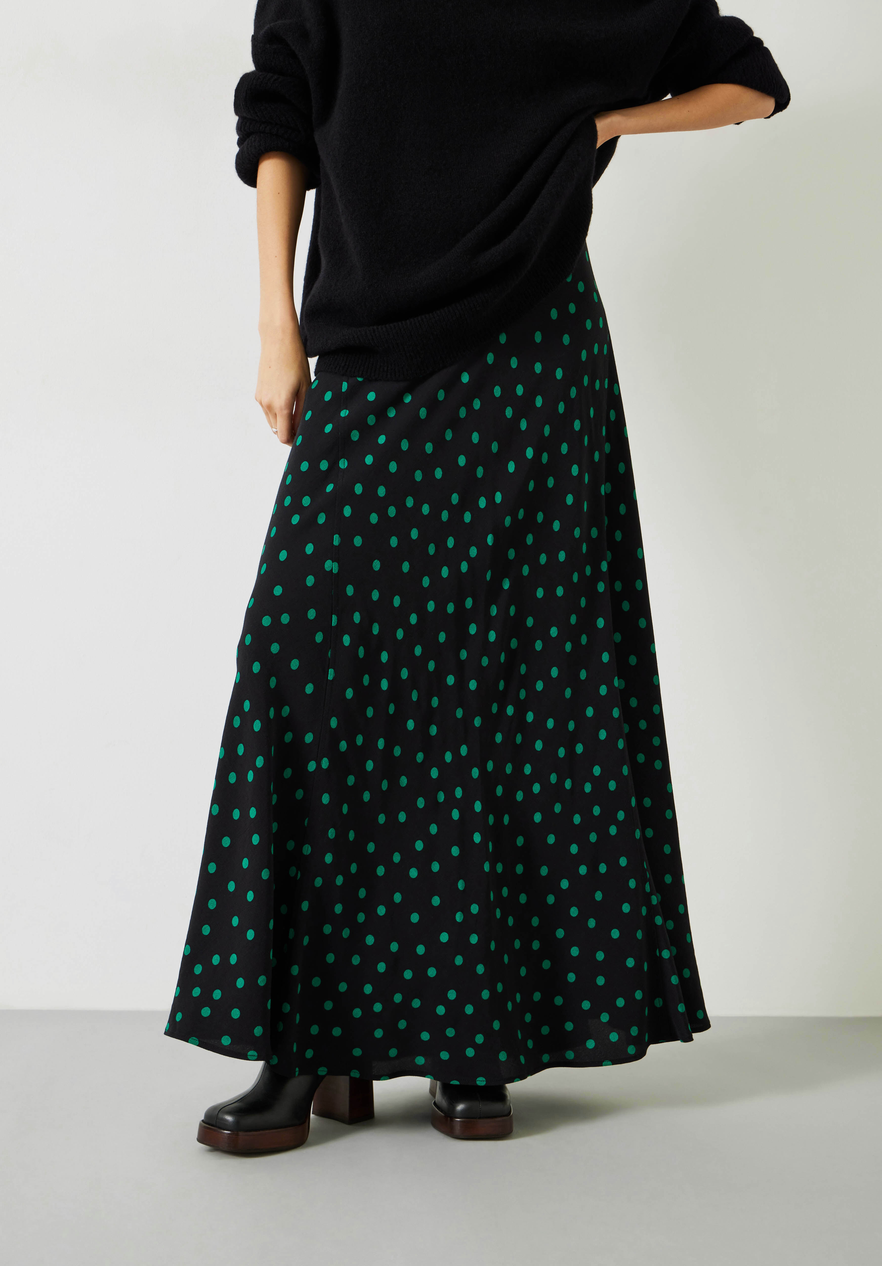 Polka dot hotsell maxi skirt uk