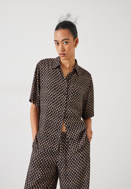 Shia Print Short Sleeve Relaxed Shirt