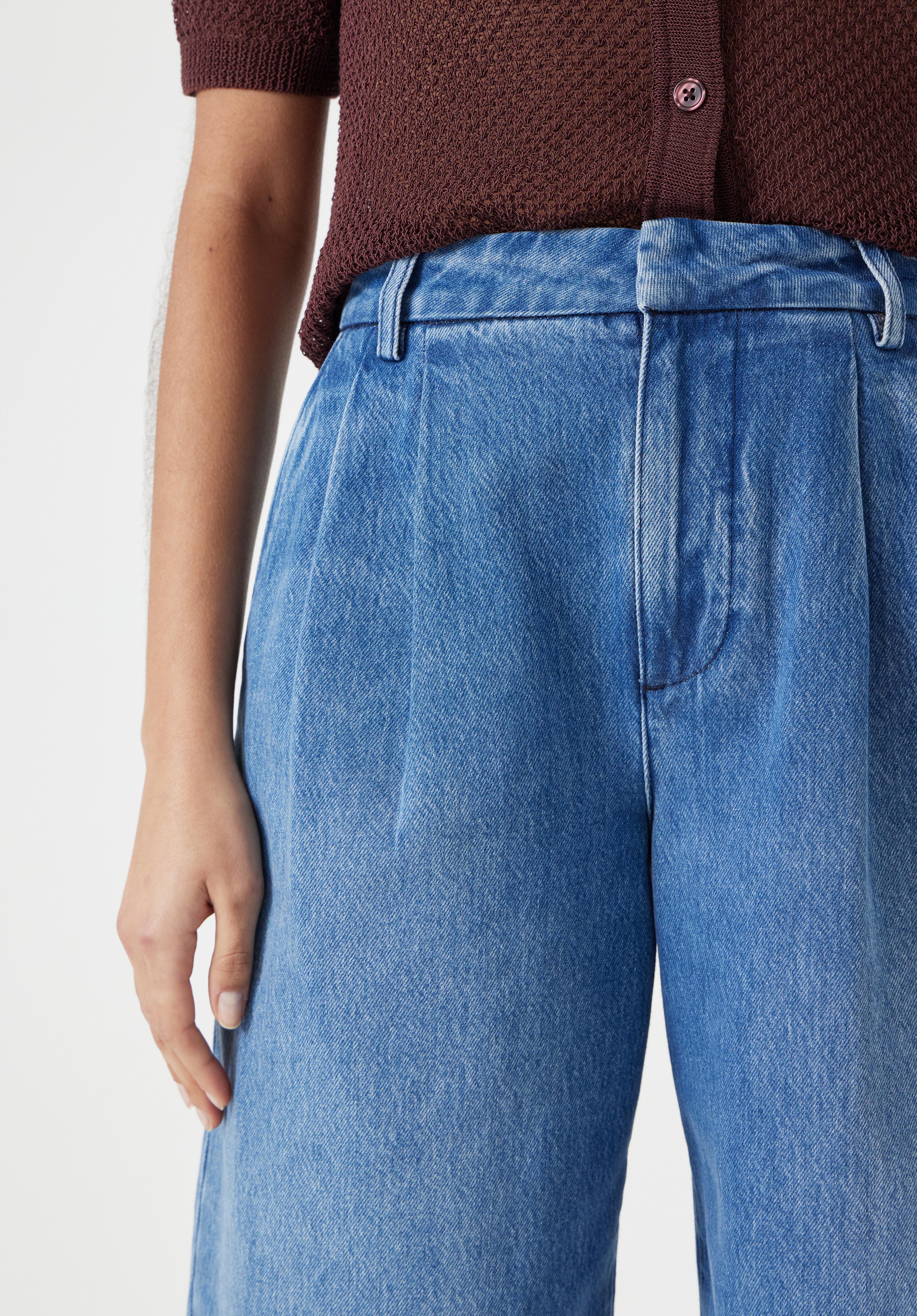 Lya Cropped Denim Bermuda Shorts | Mid Denim Wash | hush