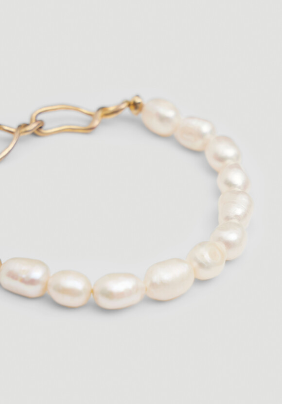 Twisted Chain and Freshwater Pearl Bracelet