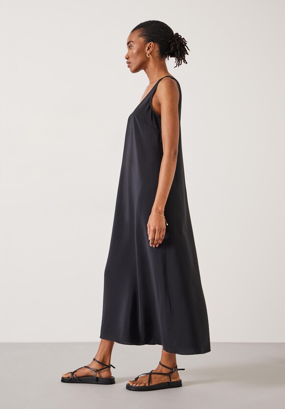 Sophie Air Flow Scoop Neck Maxi Dress