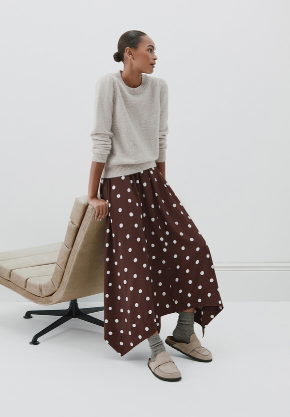Air Flow Hanky Hem Skirt