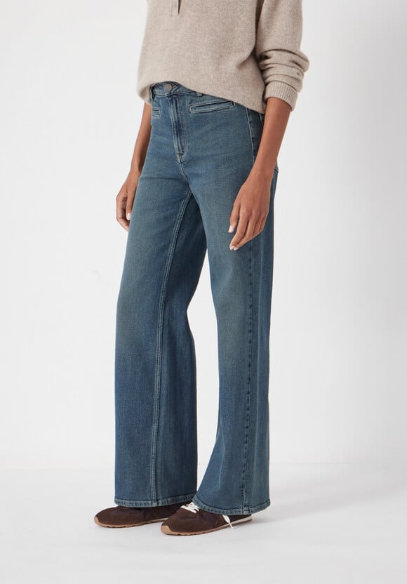 Rowan Welt Pocket Flared Jeans