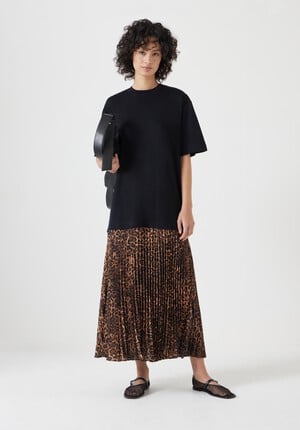 Esme Short Sleeve Pleated Midi Dress