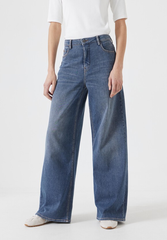 Nessa Wide Leg Jeans