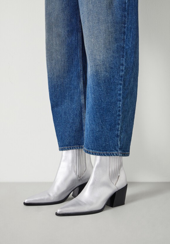 Western Leather Chelsea Boots