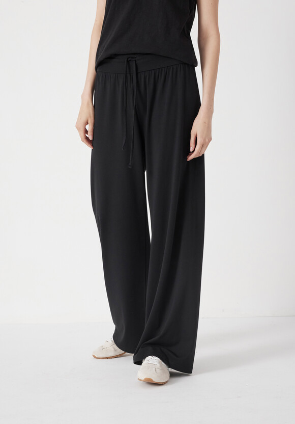 Amie Wide Leg Joggers