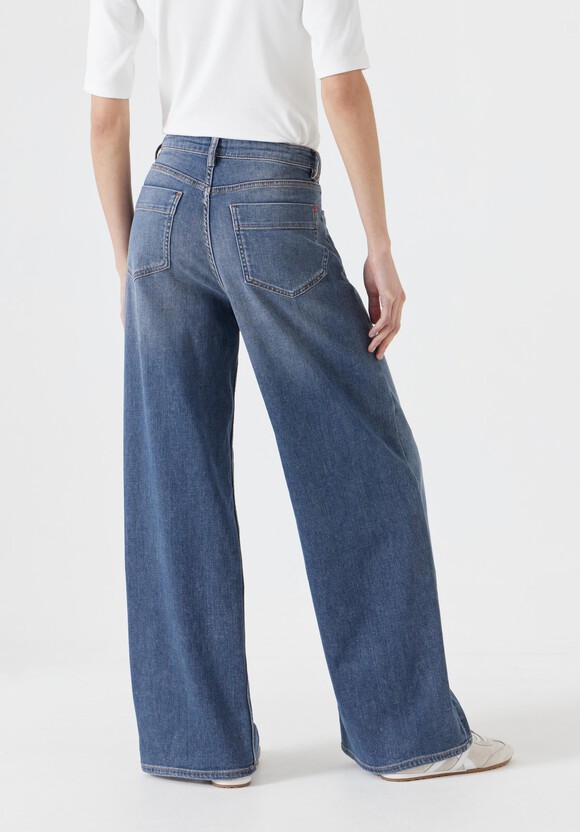 Nessa Wide Leg Jeans