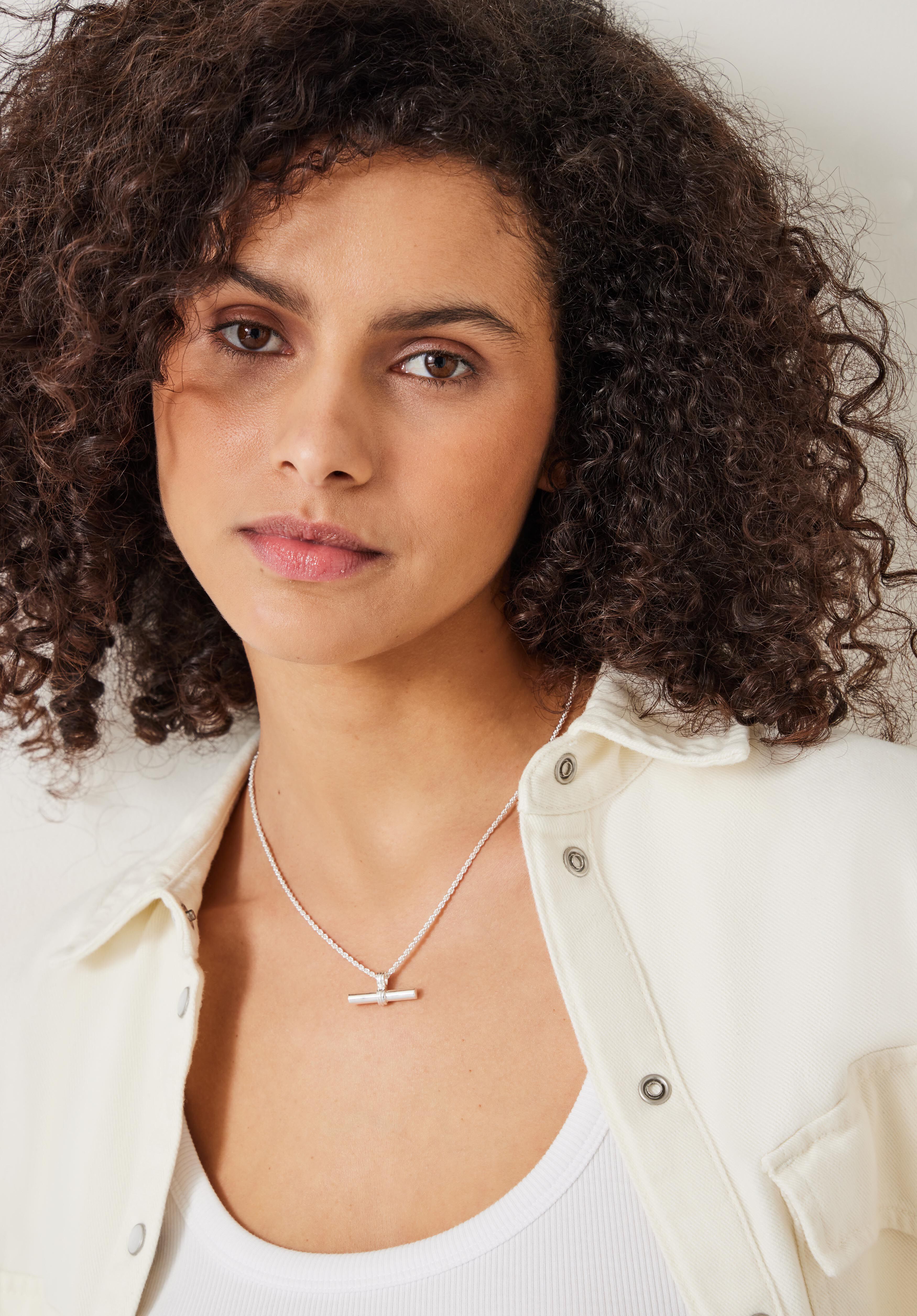 Harlow T Bar Necklace