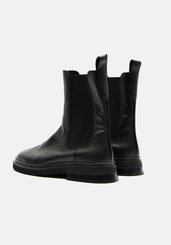 Aaliyah Leather Chelsea Boot