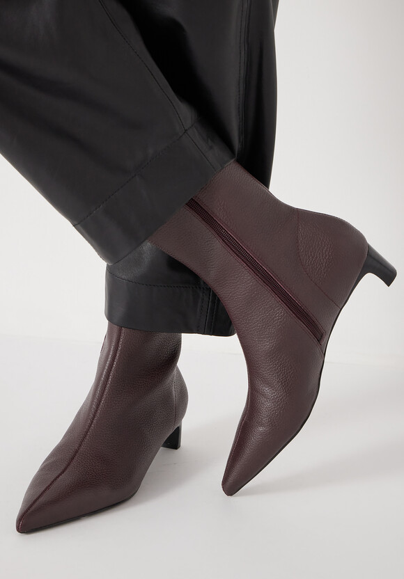 Leather Sock Fit Boot