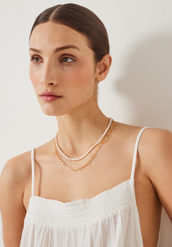 Hadley Hammered Pearl and Chain Necklace