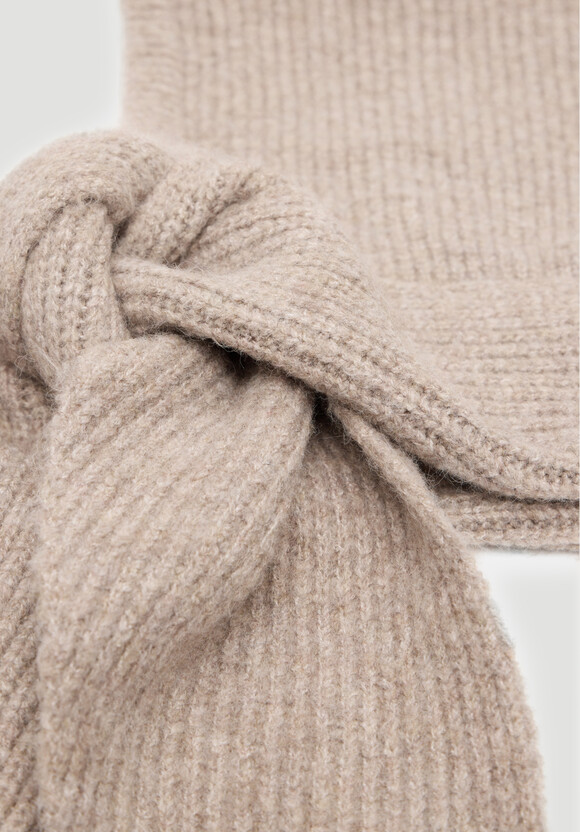 Knitted Hooded Scarf