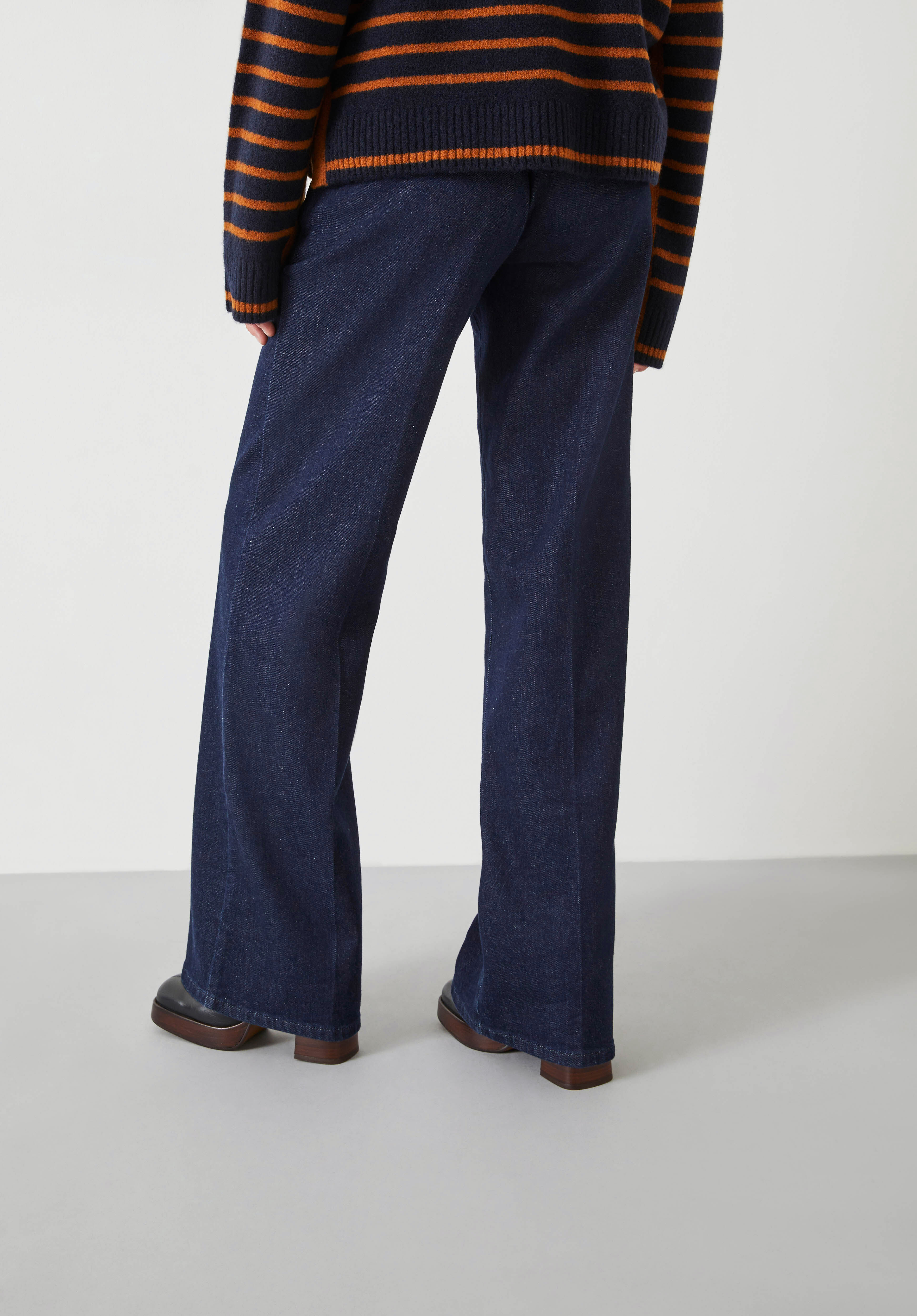 Viola jeans hotsell
