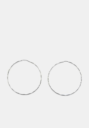 Anais Statement Hammered Hoops