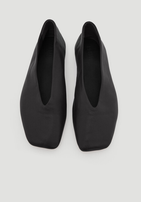 Asymmetric Leather Ballet Flats