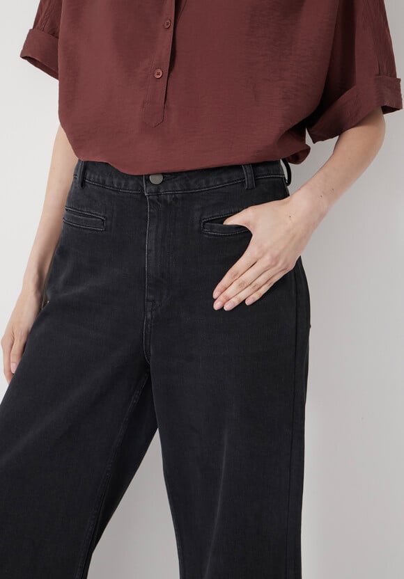Rowan Welt Pocket Flared Jeans