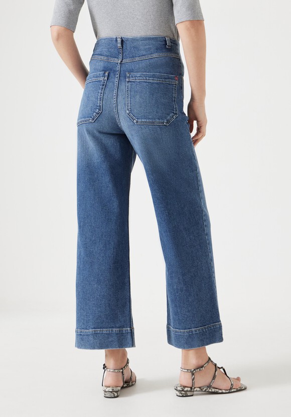 Marla Cropped Jean