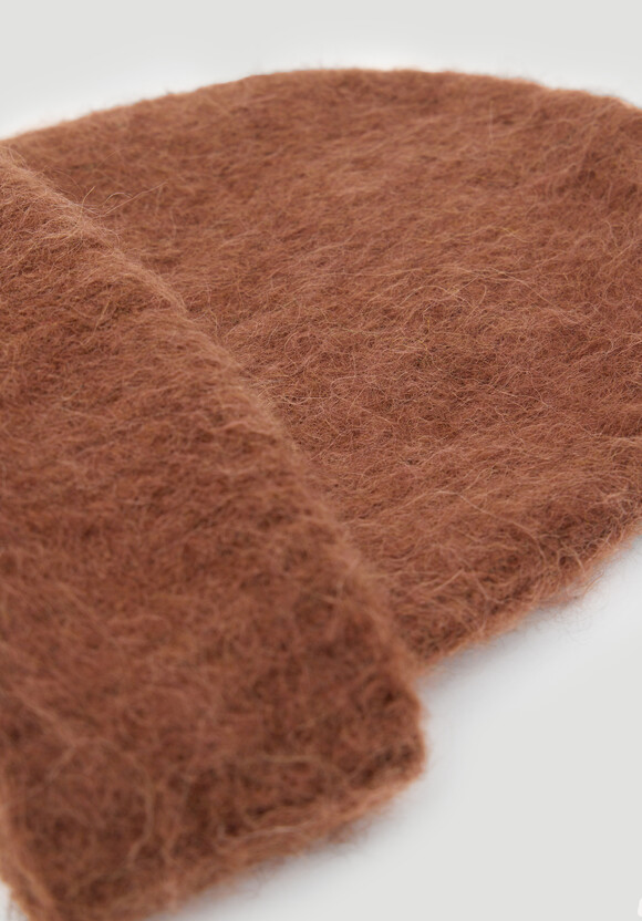 Alpaca-Blend Ribbed Beanie