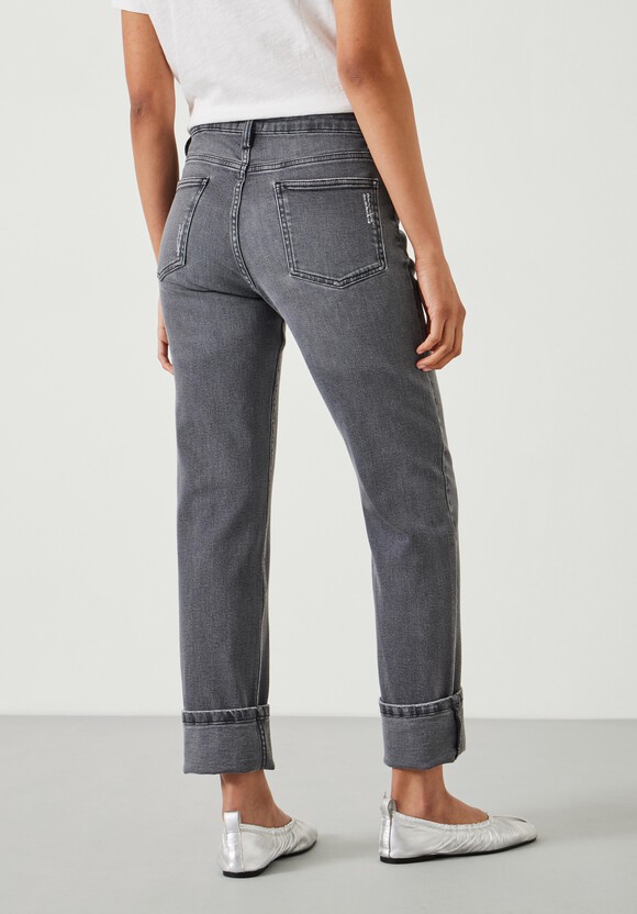 Agnes Straight Leg Jeans