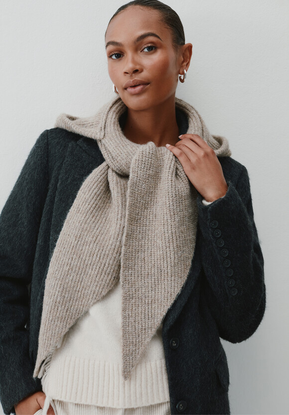 Knitted Hooded Scarf