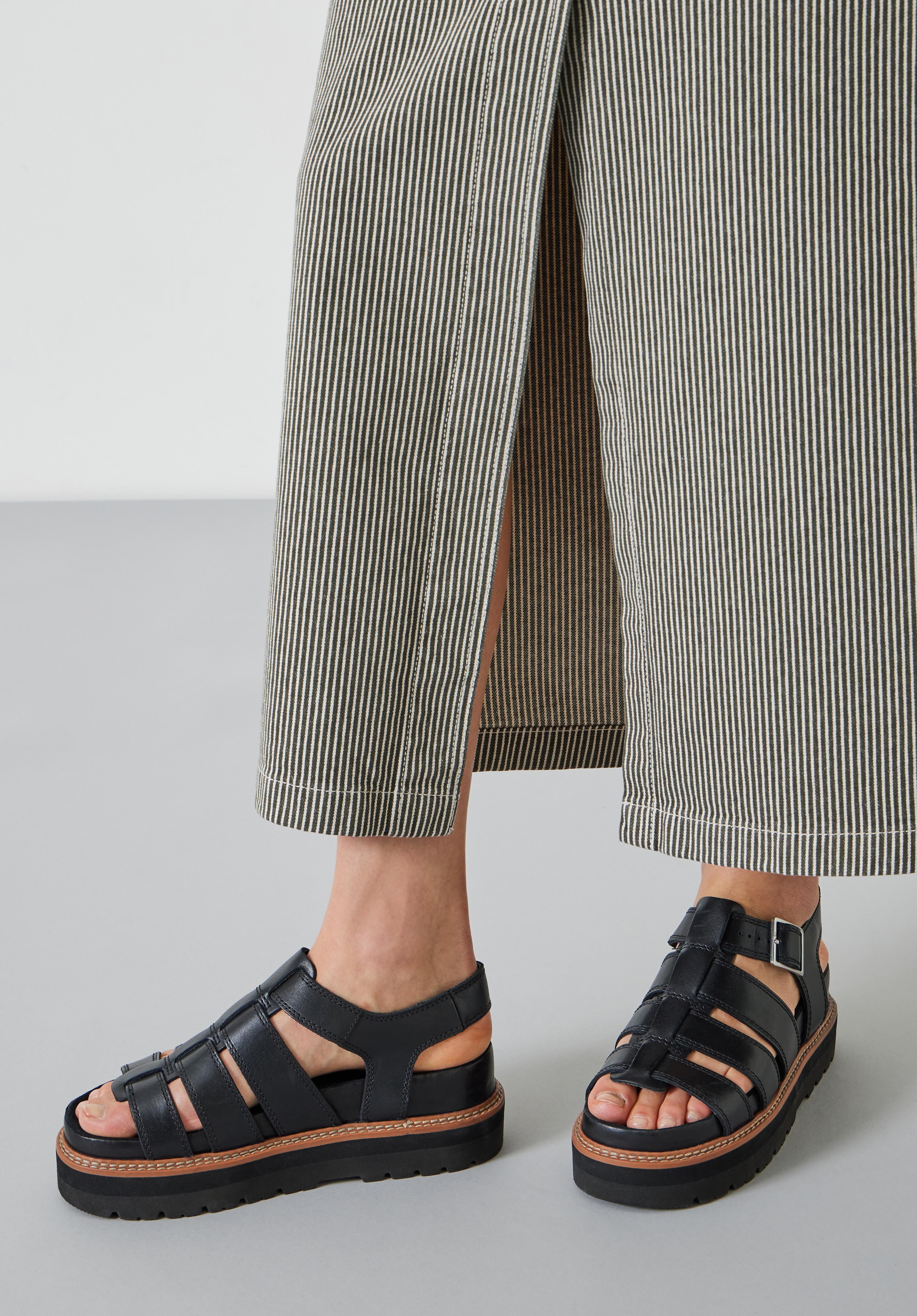 Clarks Orianna Twist Leather Sandals