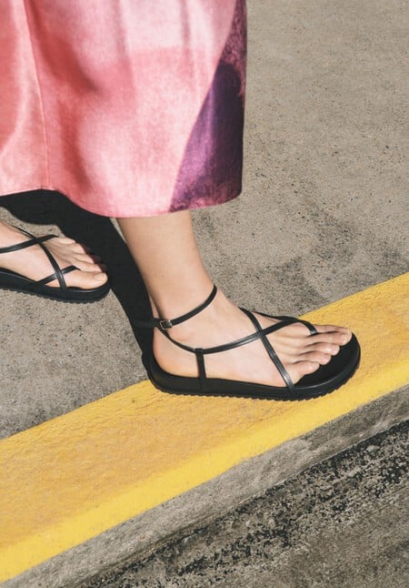 Thea Minimal Footbed Sandal