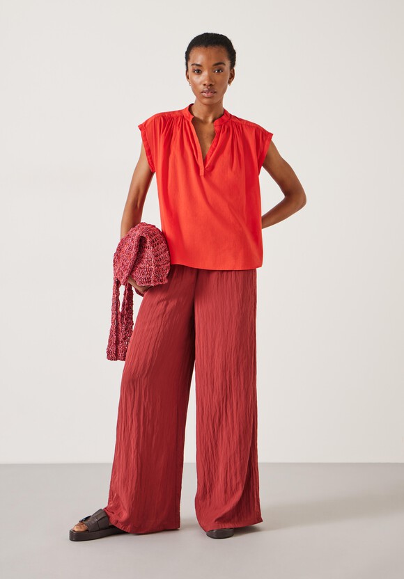 Viola Sleeveless Cotton Shirt
