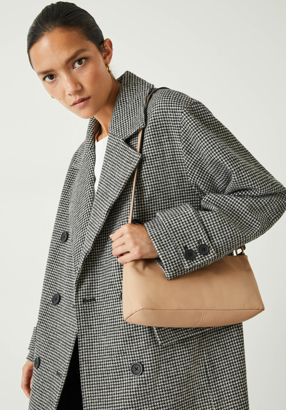 Bella Leather Shoulder Bag