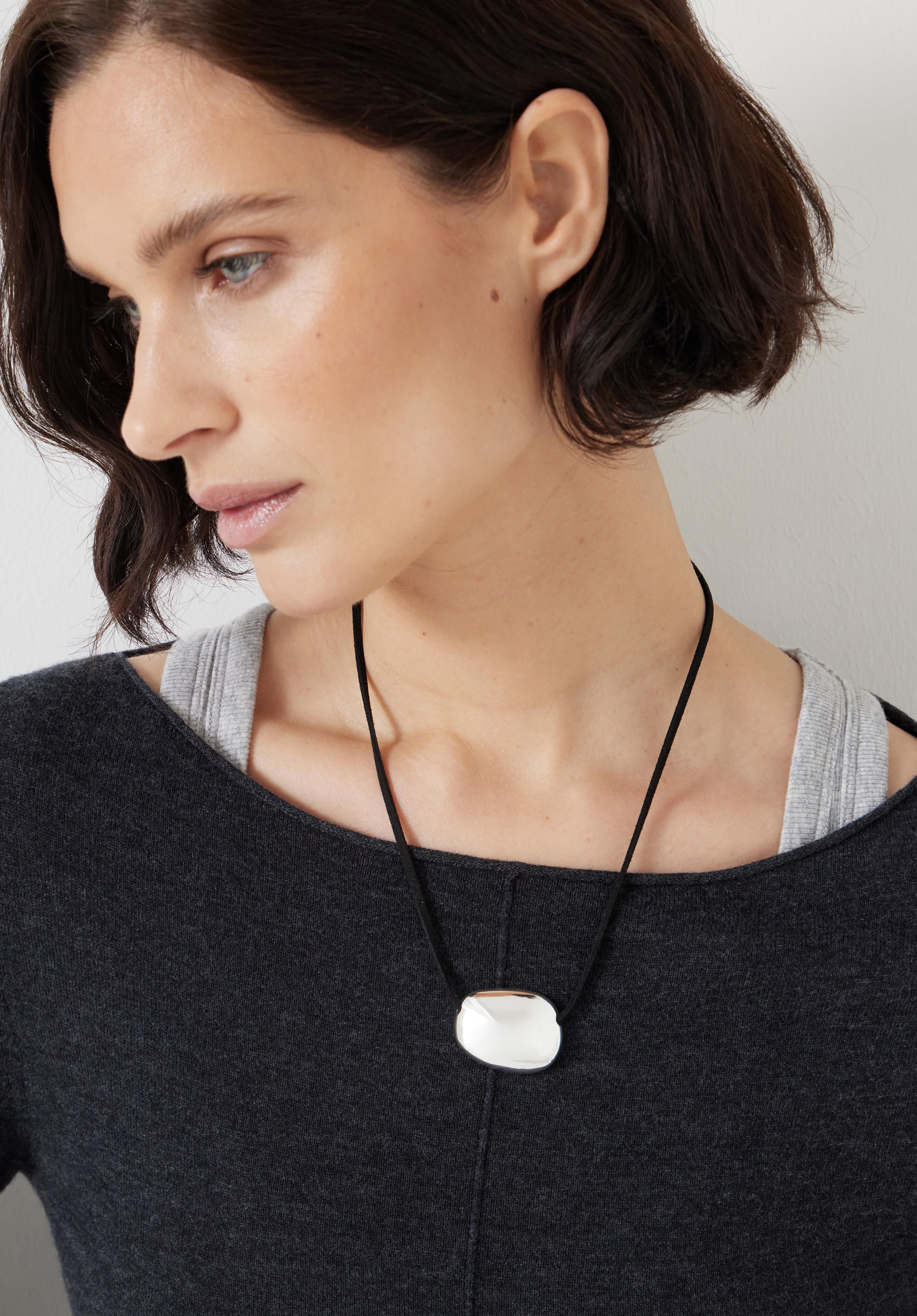 【Monday Edition】TINY PEBBLE LONG NECKLACE 013688-3038-02.jpg?sw=600&sh=