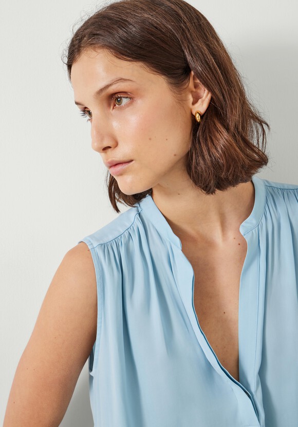 Kyla V-Neck Blouse