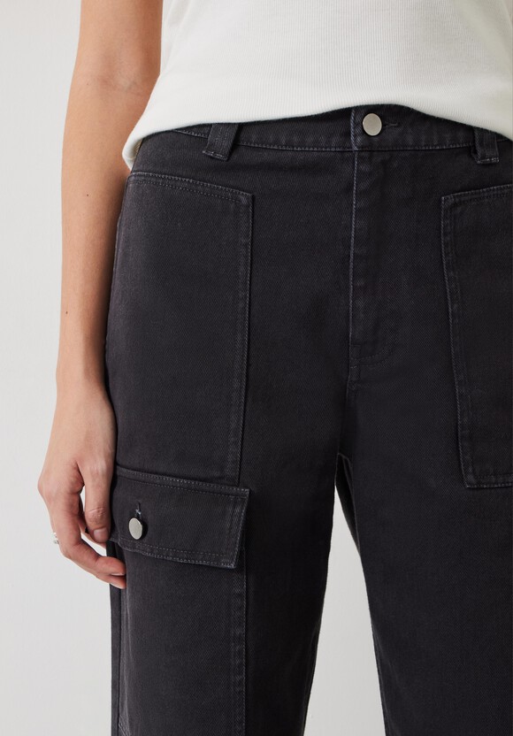 Issy Cropped Trousers