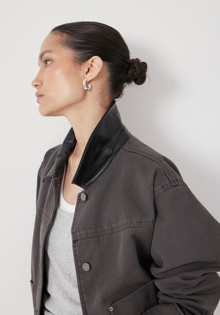Leather Collar Cropped Jacket