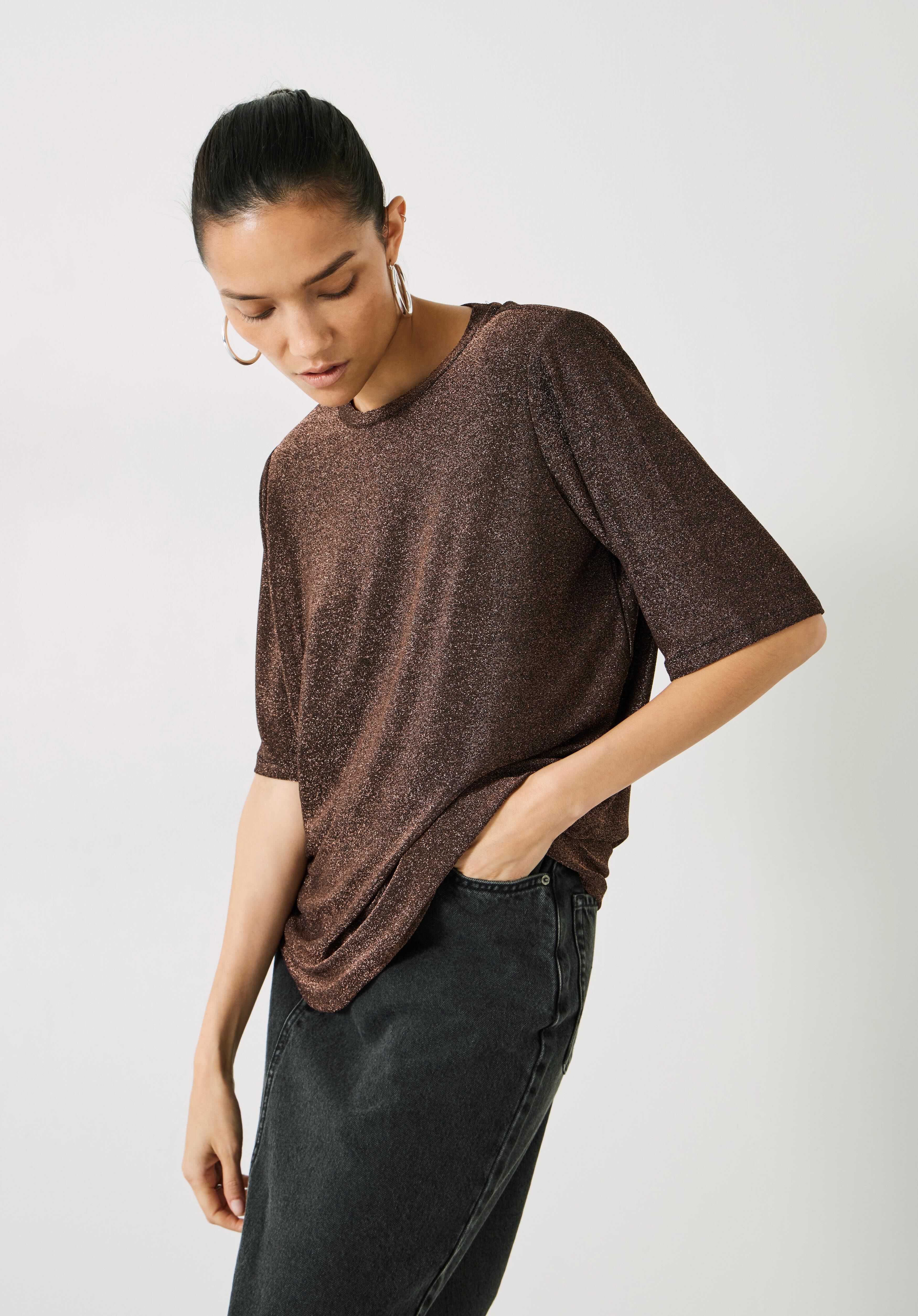 Grey shoulder pad top top