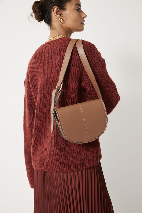 Louise Minimal Leather Saddle Bag