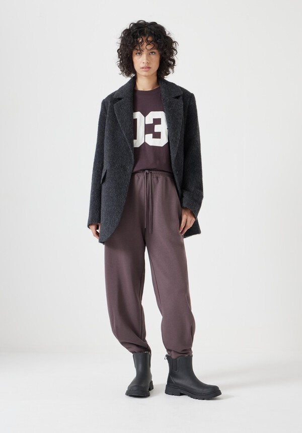 Barrel Leg Pleat Joggers