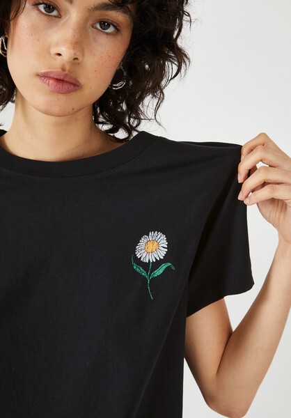 Daisy Relaxed Tee