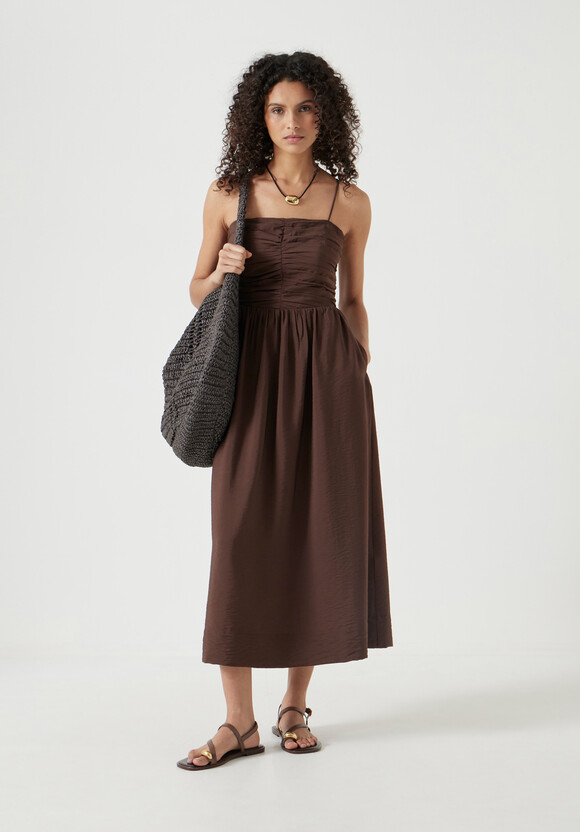 Air Flow Strappy Gathered Midi Dress
