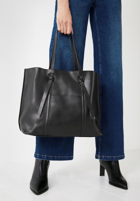 Leeton Tote Bag